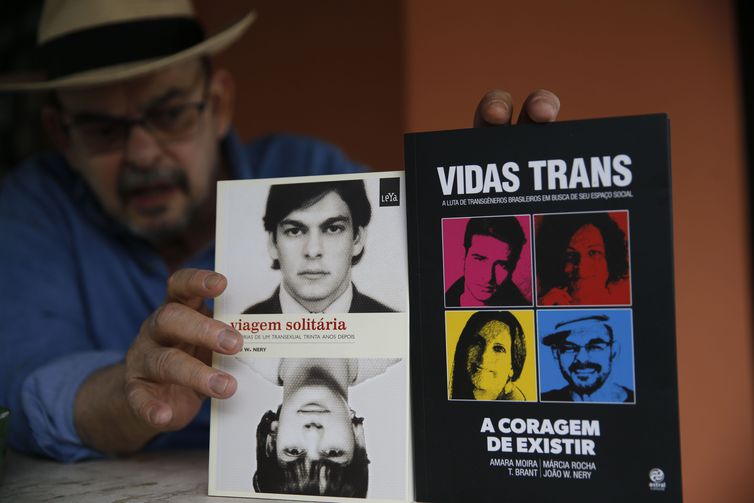 PRIMEIRO TRANSHOMEM A SER OPERADO NO BRASIL, JOÃO NERY PREPARA LIVRO - News Rondônia
