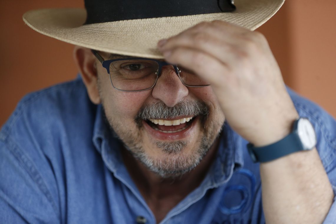 PRIMEIRO TRANSHOMEM A SER OPERADO NO BRASIL, JOÃO NERY PREPARA LIVRO - News Rondônia
