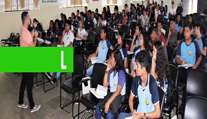 MARATONA DE 'AULÕES' CHEGA À ESCOLA MAJOR GUAPINDAIA COM CIÊNCIAS HUMANAS - News Rondônia