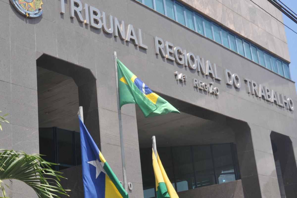 IMPASSE NAS NEGOCIAÇÕES DOS FARMACÊUTICOS DE RONDÔNIA SERÁ MEDIADO PELO TRT NO DIA 21 DE MAIO - News Rondônia