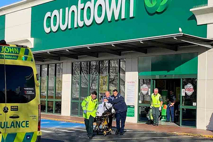 Homem esfaqueia pessoas em supermercado e deixa três em estado grave - News Rondônia
