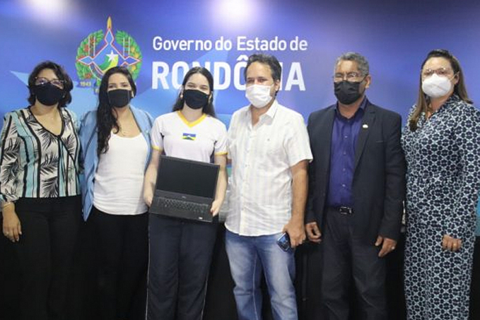 INCENTIVO - Estudantes vencedores do I Concurso de Pintura 'Rondônia e Suas Belezas Naturais', são premiado - News Rondônia