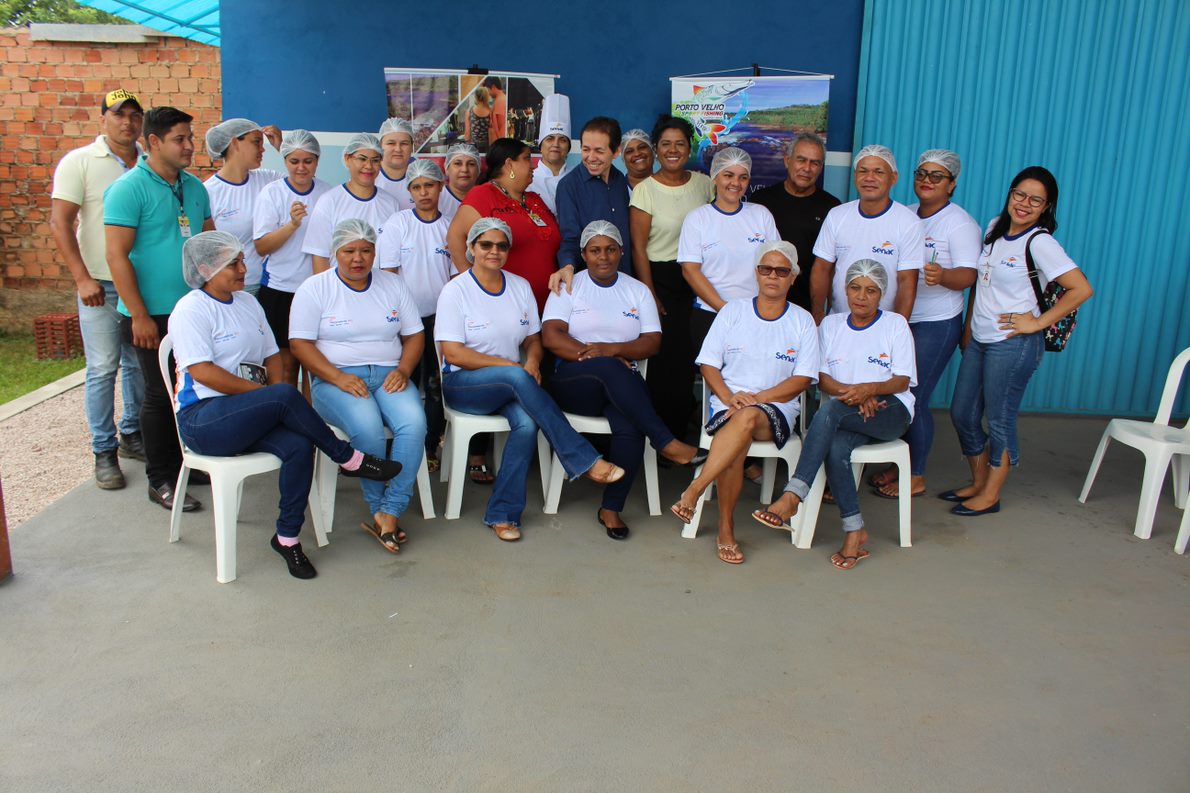 CONETUR POR MEIO DO SENAC E SEBRAE REALIZAM MAIS UM CURSO DE APERFEIÇOAMENTO PARA COZINHEIROS EM JACY-PARANÁ - News Rondônia