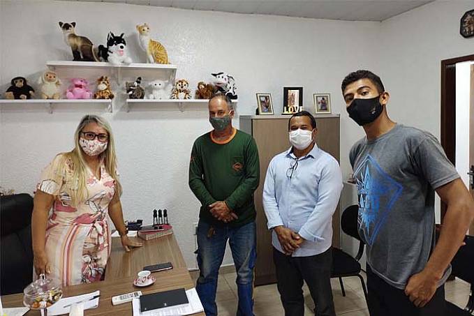 Márcia Socorristas Animais recebe lideranças de diversos bairros - News Rondônia
