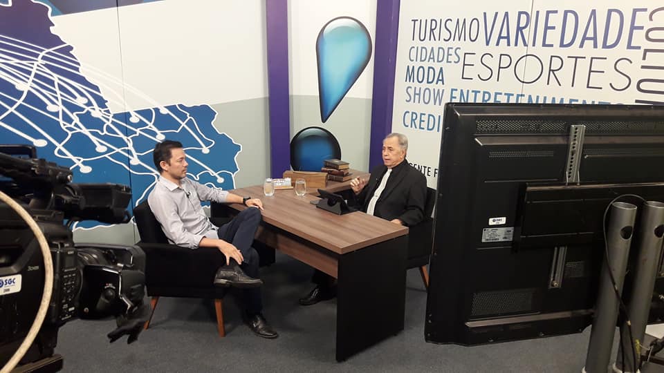 PREFEITO DE CANDEIAS DO JAMARI ANUNCIA AVANÇOS NA SAÚDE, HABITAÇÃO E EDUCAÇÃO, ALÉM DE GARANTIR 13º SALÁRIO - News Rondônia