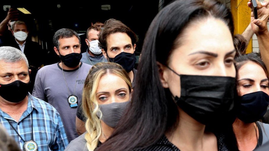 CASO HENRY: Dr. Jairinho já enforcou mãe de menino Henry, dizem advogados - News Rondônia
