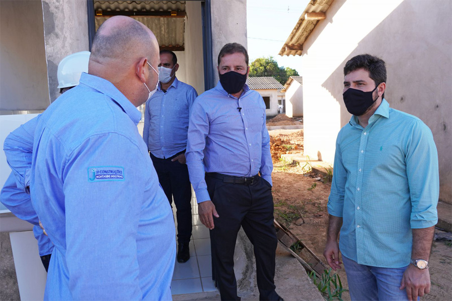 Prefeito visita obras do conjunto habitacional no bairro Socialista - News Rondônia