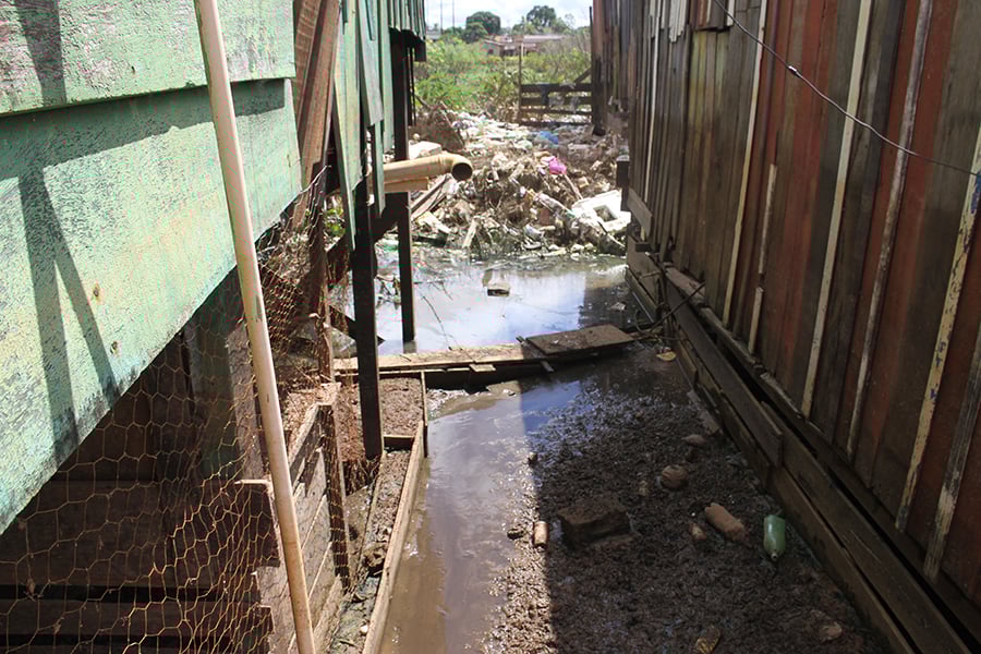 A PREOCUPAÇÃO DA PREFEITURA AGORA É COM O LIXO ARRASTADO PELO RIO MADEIRA - News Rondônia