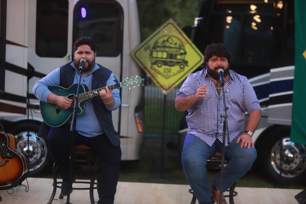 LIVES DOS CANTORES TEM REFORÇADO AGENDA VAZIA E MOSTRADO UMA NOVA FORMA DE SE COMUNICAR COM OS FÃS - News Rondônia