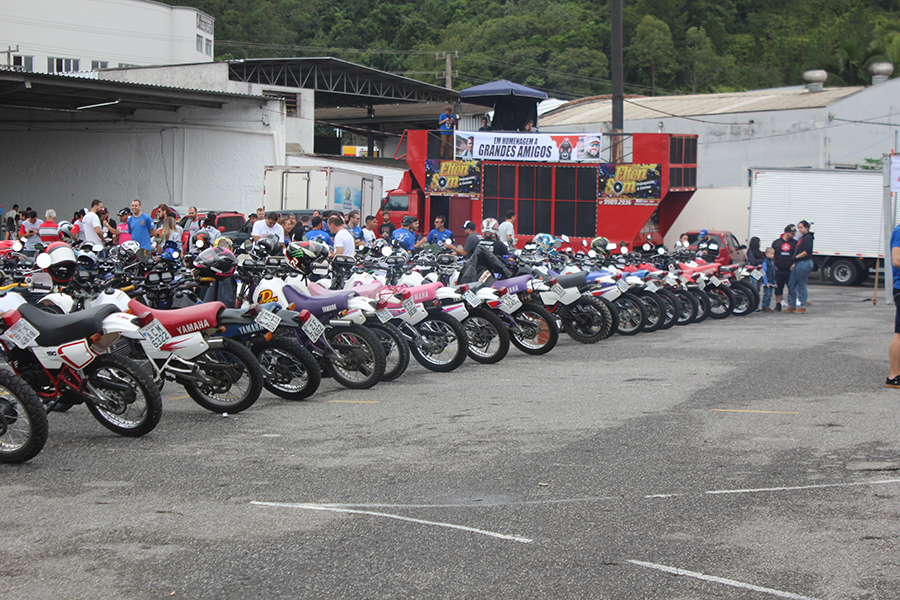 ENCONTRO REÚNE 408 MOTOS 2 TEMPOS E BATE RECORDE BRASILEIRO - News Rondônia