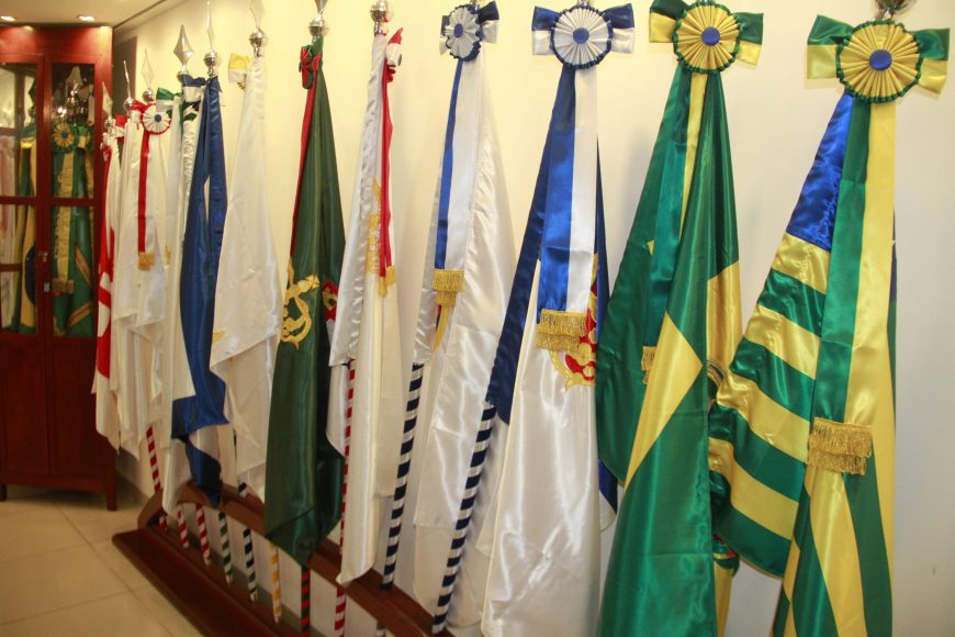 DIA DA BANDEIRA - Hasteada desde a Proclamação da República, atual bandeira do Brasil completa 131 anos - News Rondônia