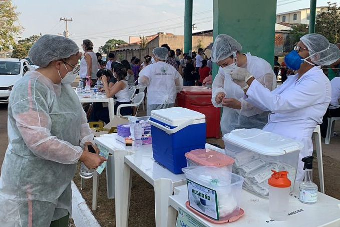 Agevisa orienta população a tomar todas as doses da vacina contra a covid-19 antes de participarem de eventos festivos - News Rondônia