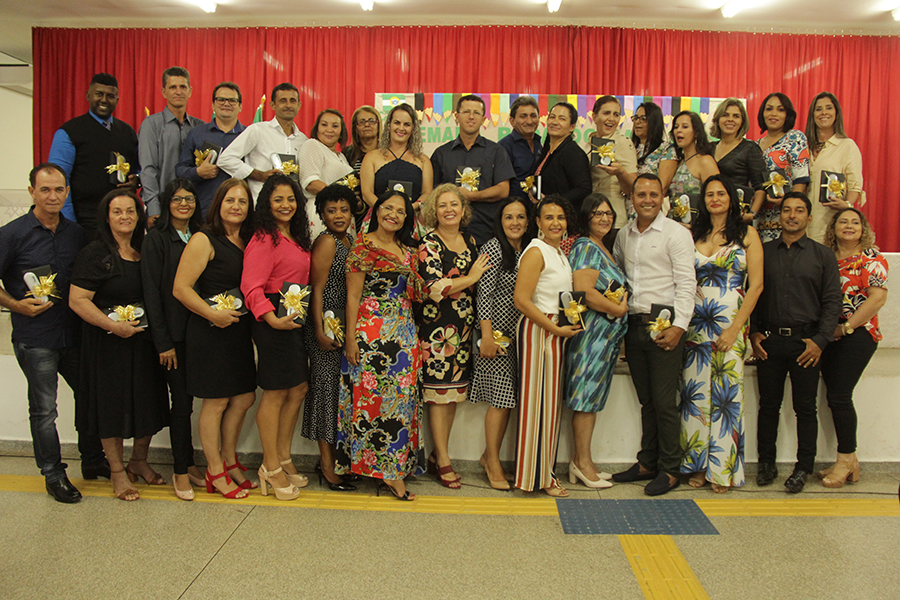 SEMANA PEDAGÓGICA ENCERRA COM POSSE DE DIRETORES - News Rondônia