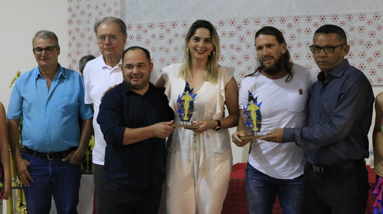 SECRETARIA DE ESPORTES HOMENAGEIA ATLETAS E PERSONALIDADES QUE FORAM DESTAQUES EM 2019 - News Rondônia