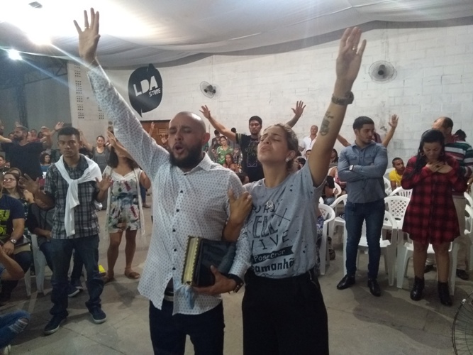 PASTORA ACREDITA NA INOCÊNCIA DO MARIDO E ADVOGADA DEIXA O CASO - News Rondônia