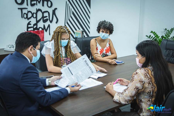 Projeto de Lei sobre pobreza menstrual em Rondônia é pauta entre Dep. Jair Montes e Associação Filhas do Boto Nunca Mais - News Rondônia