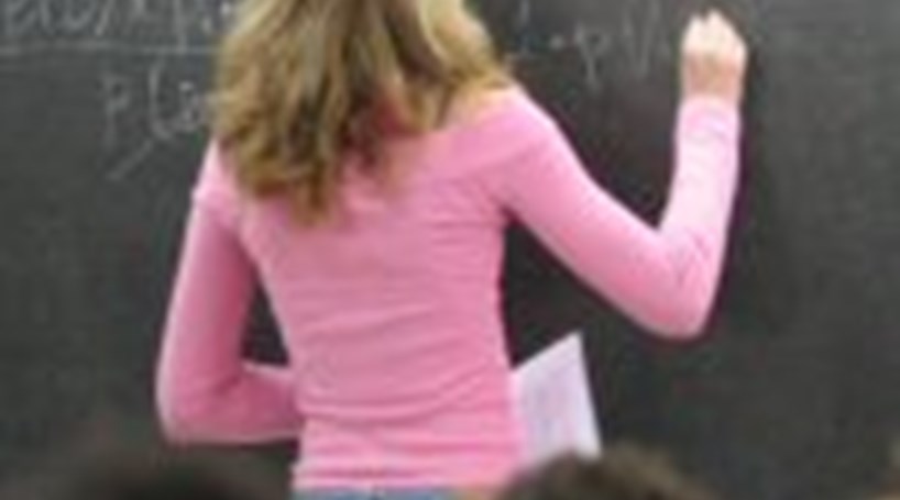 ALUNO É CONDENADO A 10 MESES DE DETENÇÃO POR DESACATO A PROFESSORA - News Rondônia