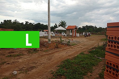 RECURSO ASSEGURADO POR LUIZINHO GOEBEL GARANTE CONSTRUÇÃO DE MURO DO CEMITÉRIO EM PIMENTEIRAS - News Rondônia