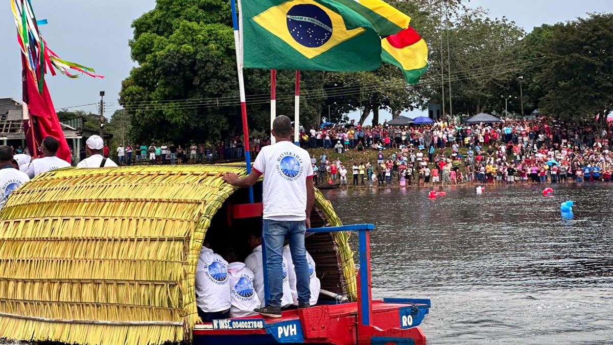 Missa de Pentecostes marca encerramento da Festa do Divino Espírito Santo em Costa Marques - News Rondônia