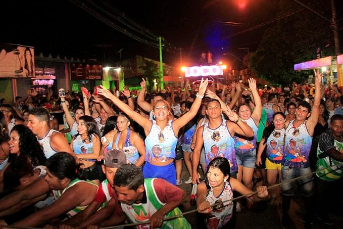 PONTO DE PARTIDA: Até Que A Noite Vire Dia realiza último ensaio antes do desfile do dia 11 - News Rondônia