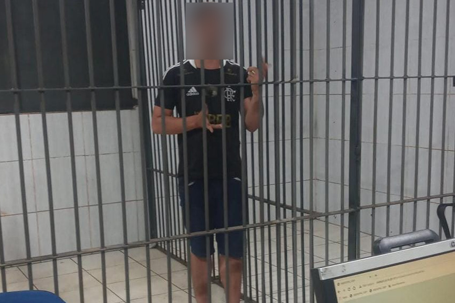 Após denúncia, Polícia flagra homem com revólver na cintura enquanto tomava cerveja - News Rondônia