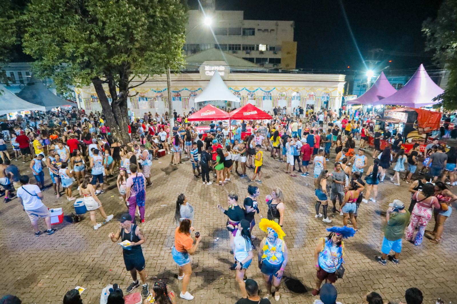 Terceira edição do Mercado Folia garantiu diversão gratuita aos foliões - News Rondônia