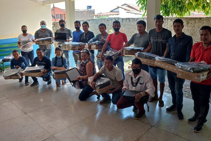 Professores de escolas indígenas de Nova Mamoré recebem notebooks do Governo de Rondônia - News Rondônia