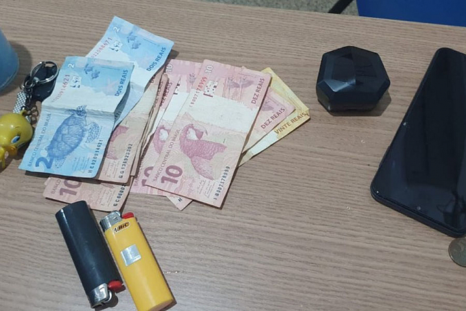 Elementos são detidos após arrastão em loja da Av. Rio Branco; motocicleta é recuperada - News Rondônia
