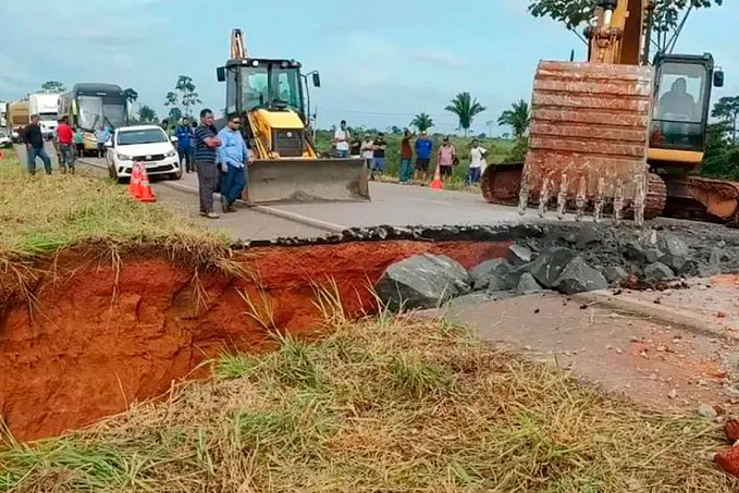 COLUNA ESPAÇO ABERTO: Estradas, reservas e aldeias são atingidas pelo excesso de volume de água na região da Ponta do Abunã - News Rondônia