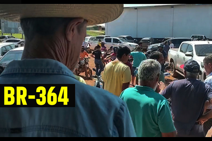 URGENTE: População interdita a BR-364 em Extrema - News Rondônia