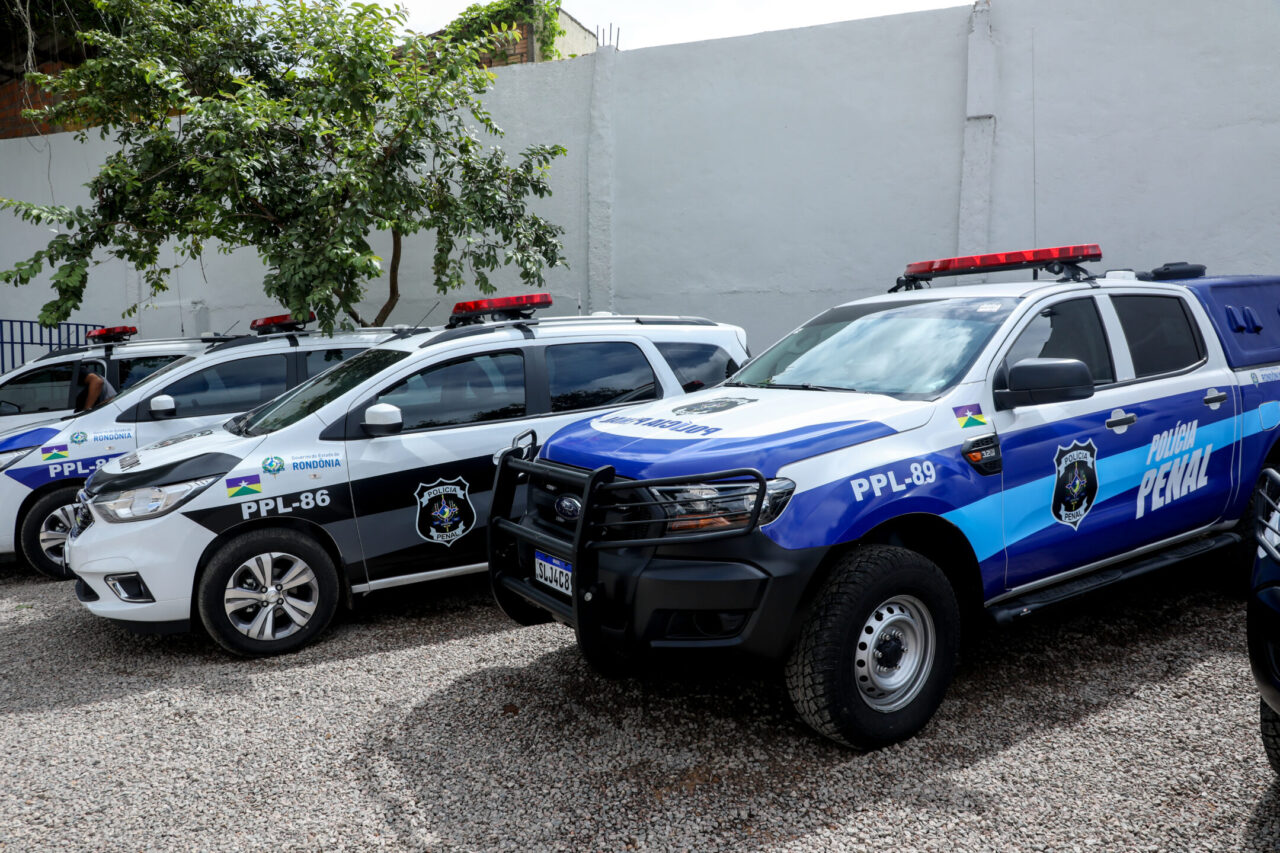 Governo de Rondônia entrega novo prédio da corregedoria e novas viaturas para a Sejus - News Rondônia