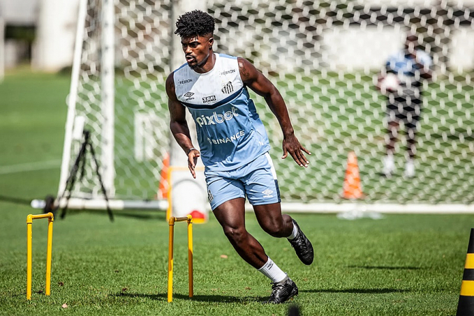 Clubes afastam jogadores suspeitos de participação em fraudes - News Rondônia