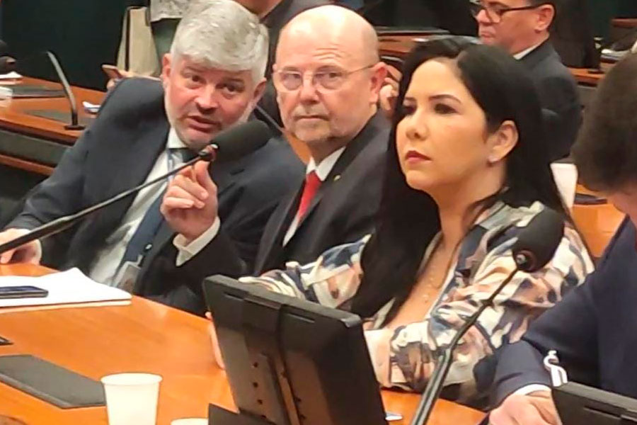 Deputada Cristiane Lopes anuncia aprovação do piso nacional da enfermagem na Comissão Mista do Orçamento na Câmara dos Deputados - News Rondônia