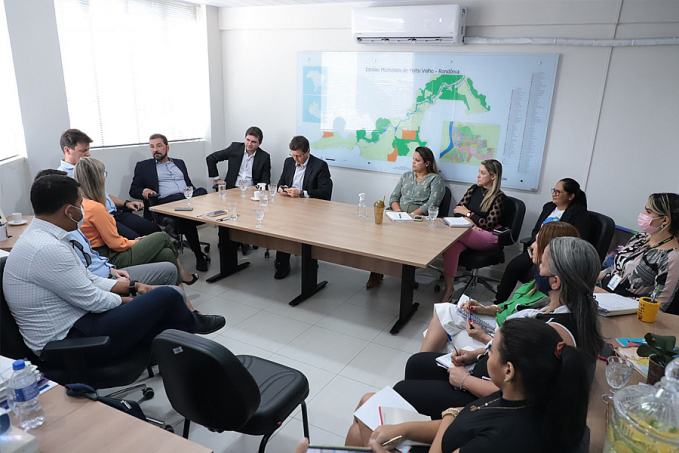 Prefeito participa de reunião do Comitê Gestor do Alfabetiza Porto Velho - News Rondônia