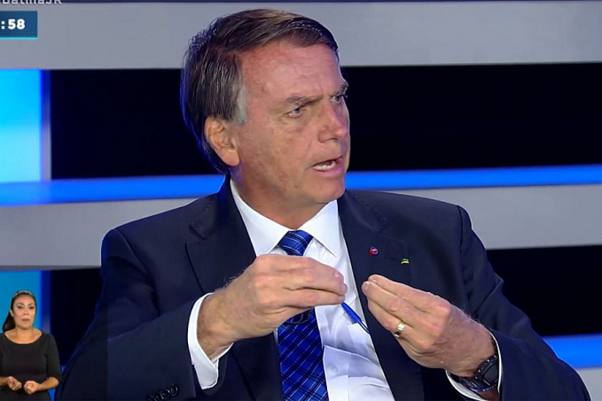 Bolsonaro diz que não houve atraso na vacinação contra covid-19 - News Rondônia