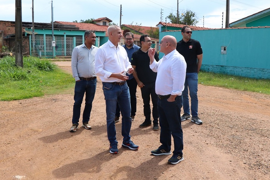 PGJ visita terreno onde será construída a Promotoria de Justiça de Nova Mamoré - News Rondônia