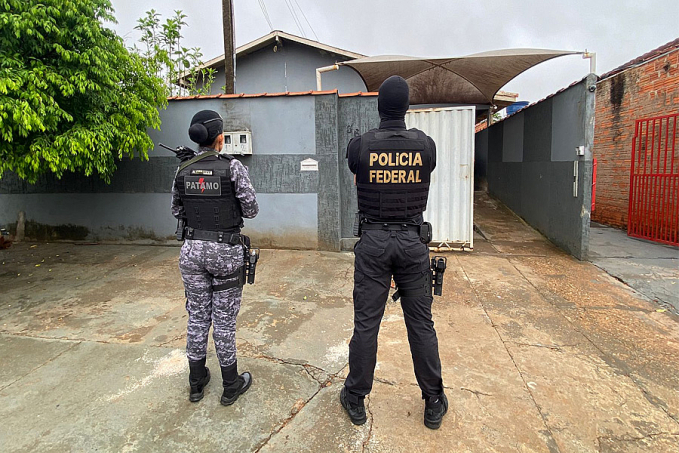 CONEXÃO 135: PM e PF realizam operação visando desarticular grupo criminoso envolvido no tráfico de drogas em RO - News Rondônia