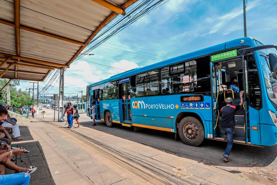 Transporte coletivo é paralisado por falta de pagamento em Porto Velho - News Rondônia
