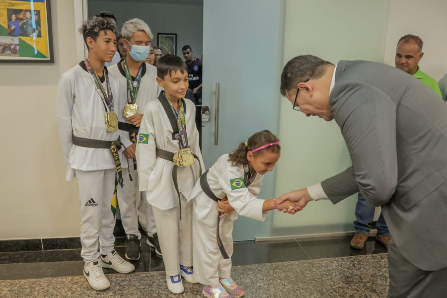 Medalhistas de Taekwondo agradecem apoio do governador Marcos Rocha na Copa do Brasil - News Rondônia