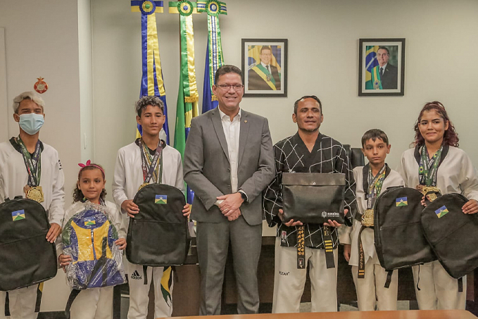 Medalhistas de Taekwondo agradecem apoio do governador Marcos Rocha na Copa do Brasil - News Rondônia