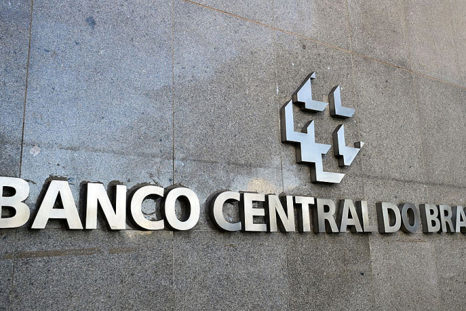 Banco Central corrige dados cambiais e país fecha 2022 no negativo - News Rondônia