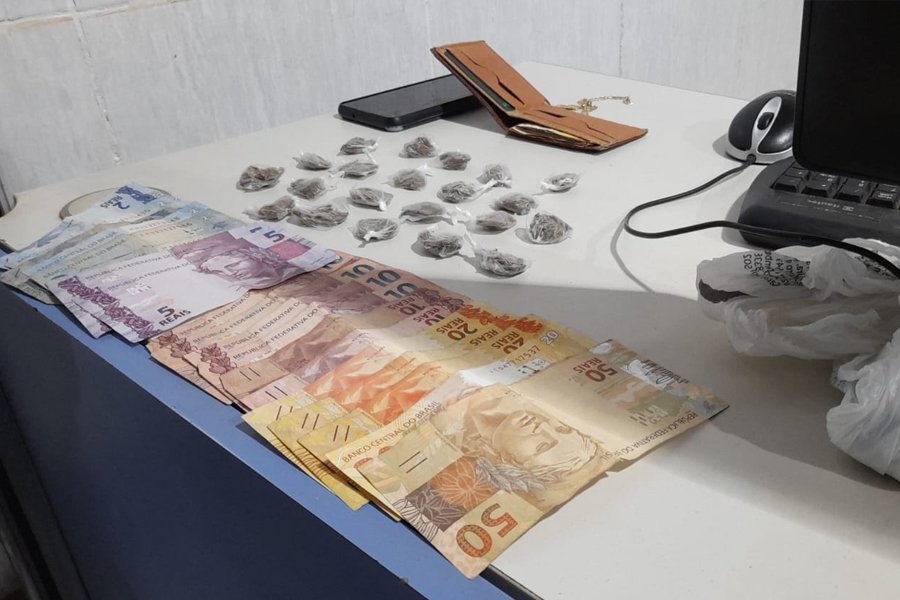 Cunhados são presos com drogas próximo de campo no centro da capital - News Rondônia