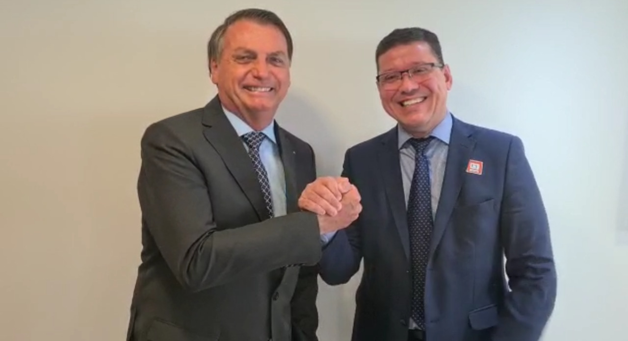 Coronel Marcos Rocha declara voto ao presidente Jair Bolsonaro, mesmo depois da justiça proibir que ele use a imagem do presidente em sua propaganda - News Rondônia