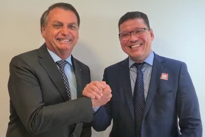 Coronel Marcos Rocha declara voto ao presidente Jair Bolsonaro, mesmo depois da justiça proibir que ele use a imagem do presidente em sua propaganda - News Rondônia