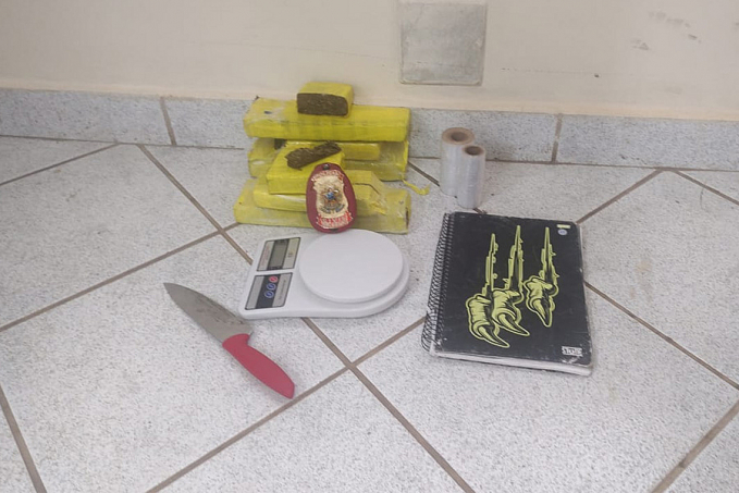 Homicídios apreende 3kg de drogas durante buscas por suspeito de assassinato - News Rondônia