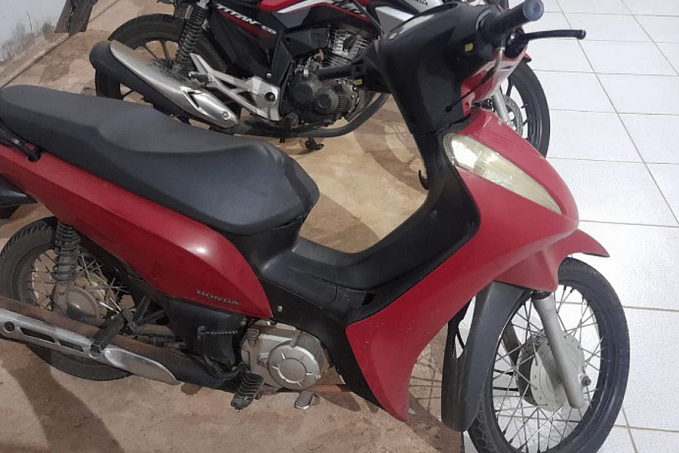 RASTREADOS - Casal é preso com chave micha após furto de moto no Espaço Alternativo - News Rondônia