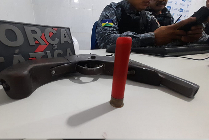 ANTES DO CRIME: Homem é preso com arma em busca de vítimas na zona leste - News Rondônia