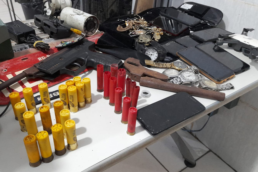 Jovem é preso em residência vigiada por drone e usada para fabricar armas em Porto Velho - News Rondônia