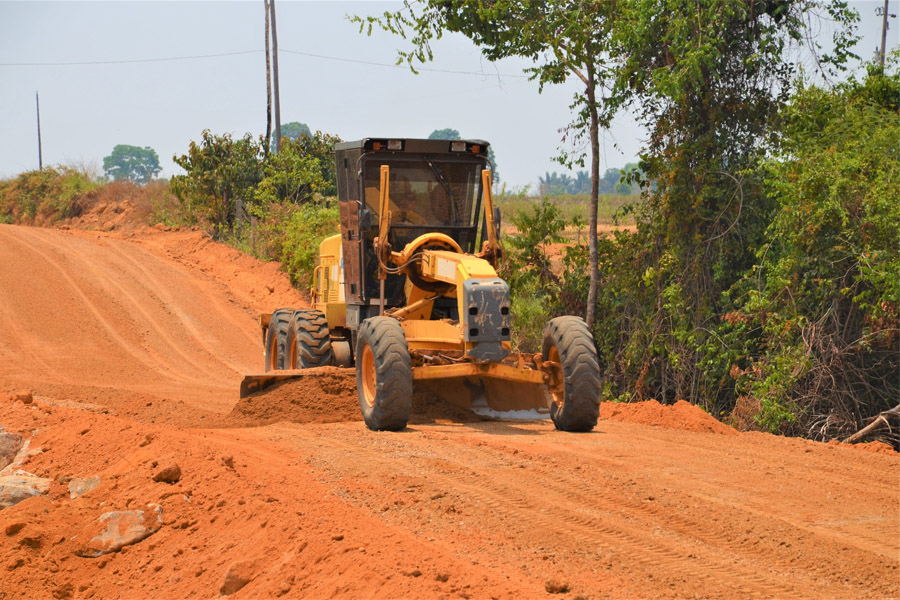Semosp conclui instalação de bueiro para substituir ponte de madeira na LC -70 - News Rondônia