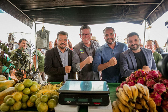 Governador Marcos Rocha entrega equipamentos para desenvolvimento do setor agrícola no Estado - News Rondônia